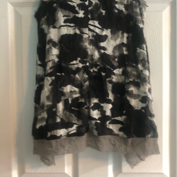 Simply Vera Wang Sleeveless Top - Picture 6 of 8